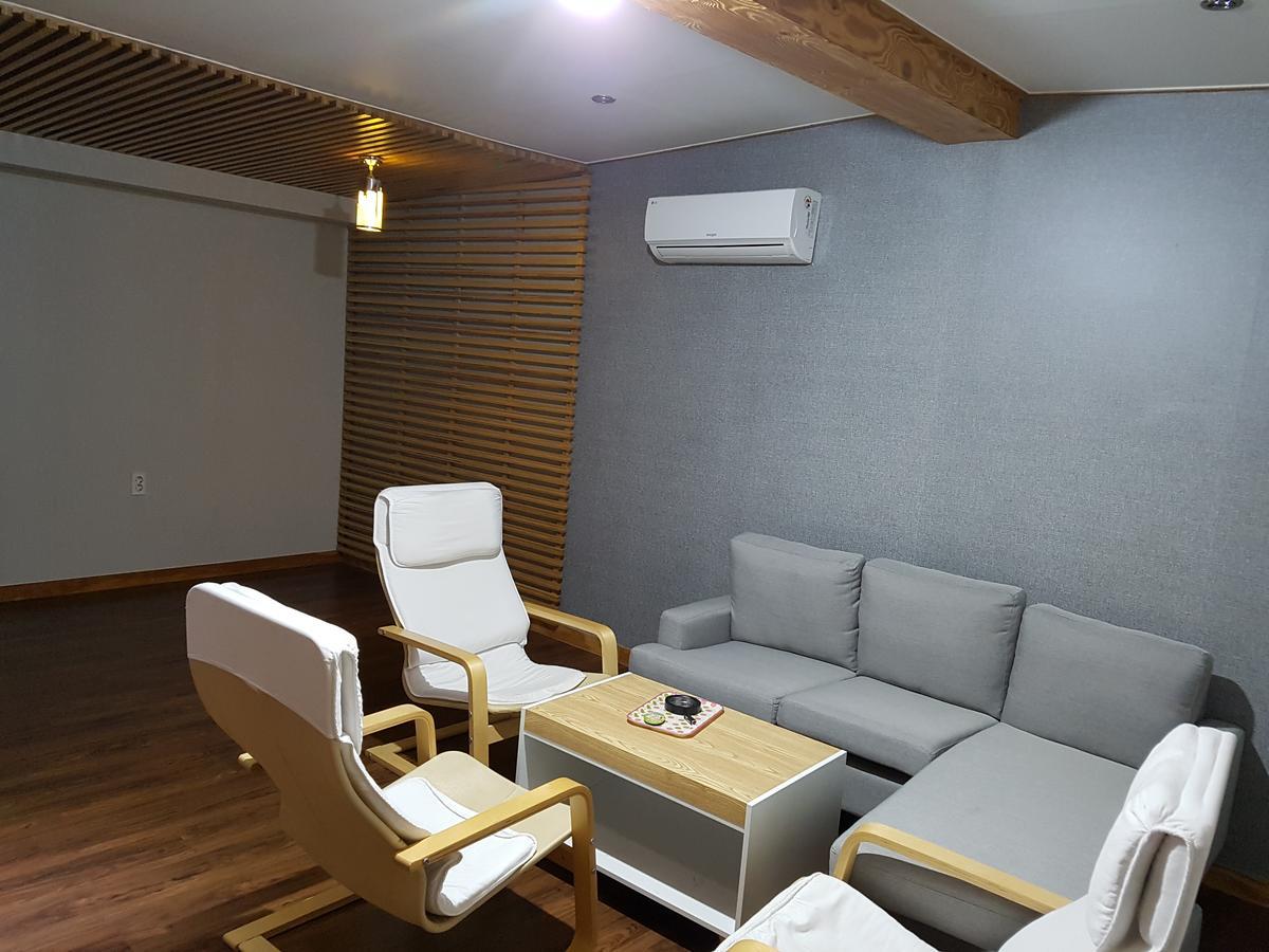 Cloud Nine Hotel Gimhae Exterior foto