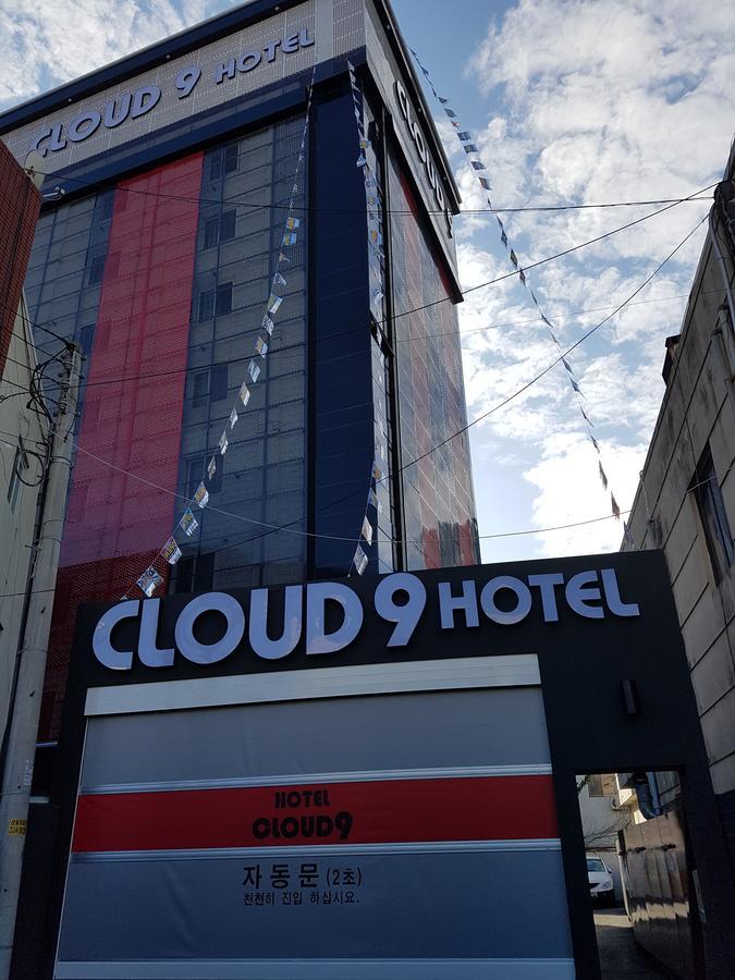 Cloud Nine Hotel Gimhae Exterior foto